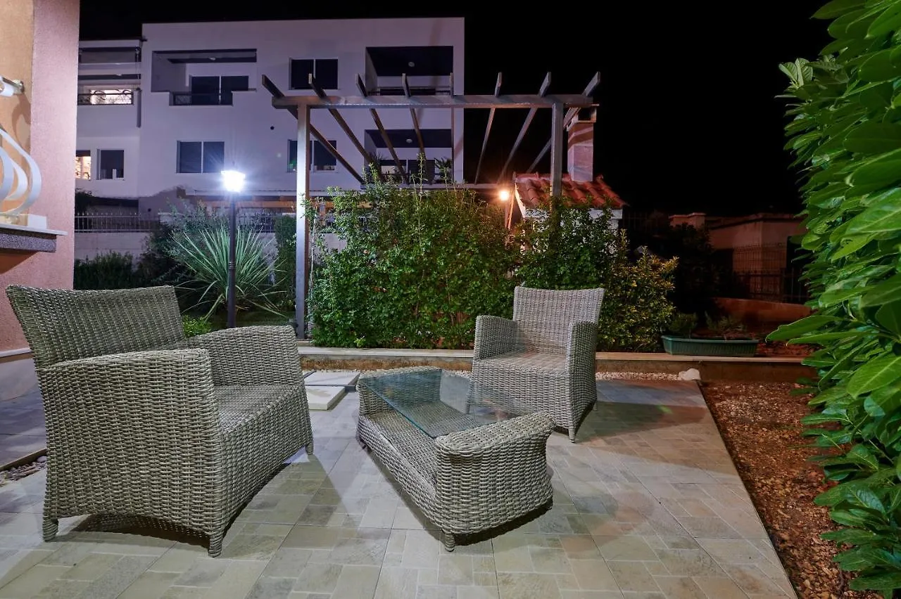 B-2You Trogir Apartament