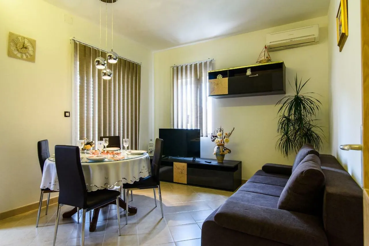 B-2You Trogir Apartment